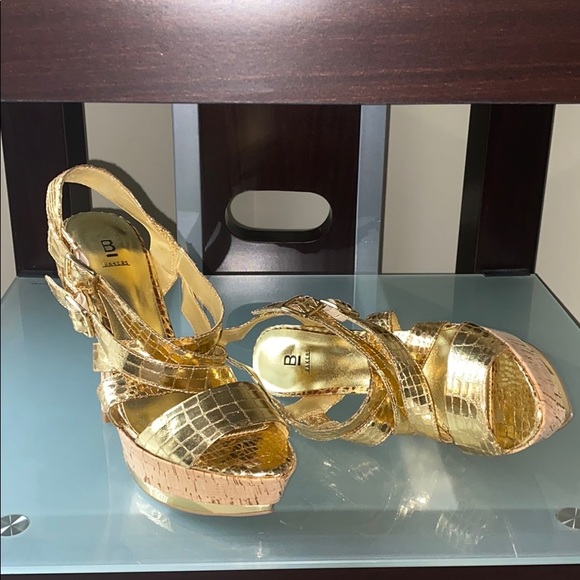 Gold Sandal heels - Picture 4 of 4